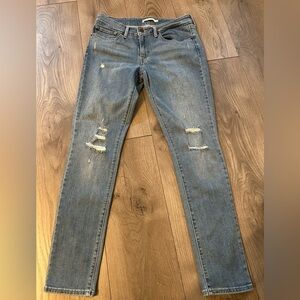 Women’s Levi Strauss 711 skinny jeans. Size 30